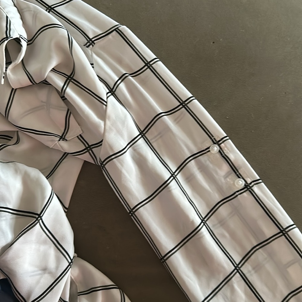 White blouse with stripes from Express - Picture 4 of 5